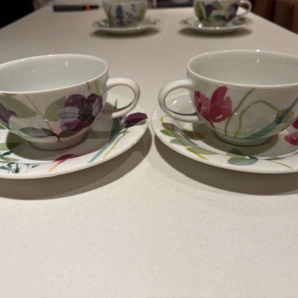 Portmeirion Water Garden Set of 2 Cups and Saucers - Picture 2 of 9